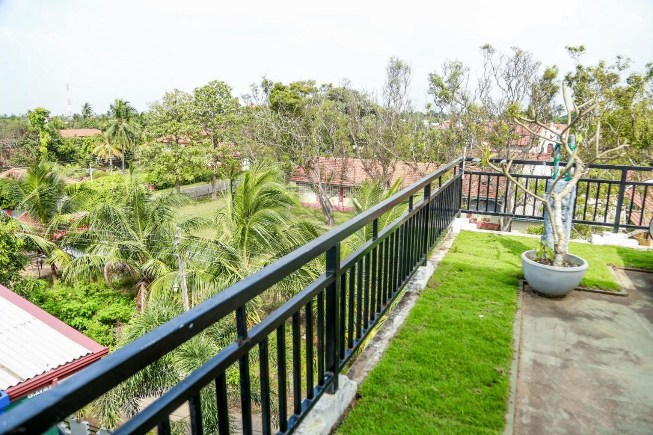 Nebula Residence Negombo Exterior photo